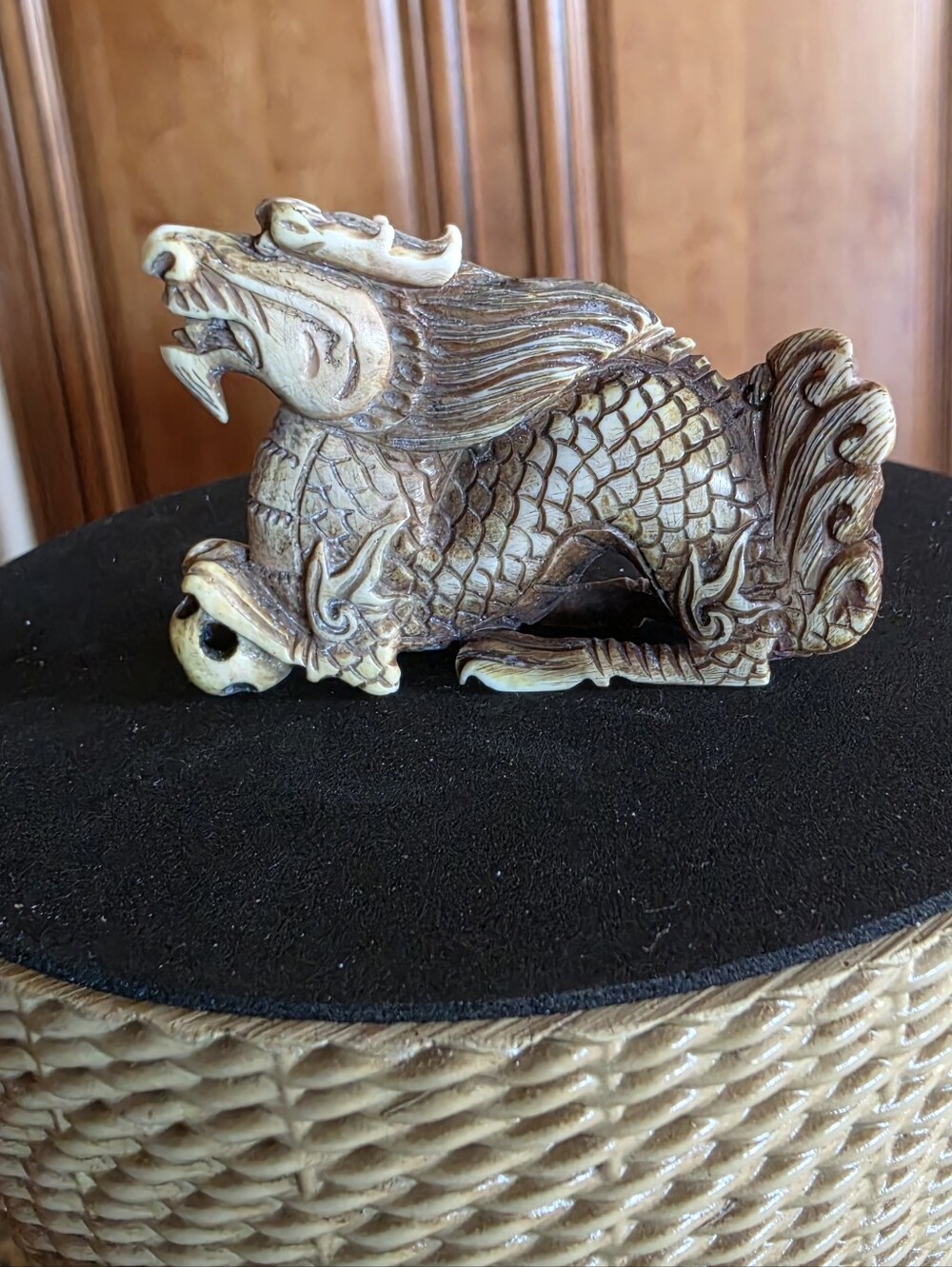 Netsuke Hand-Carved Figurine Dragon with Ball - EUC Collectible RARE